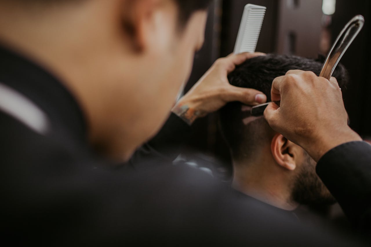 Selective Focus Photography of a Barber